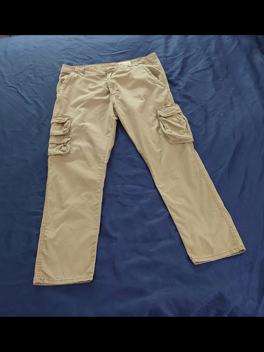 Wrangler Tan Cargo Pants with Side Pockets